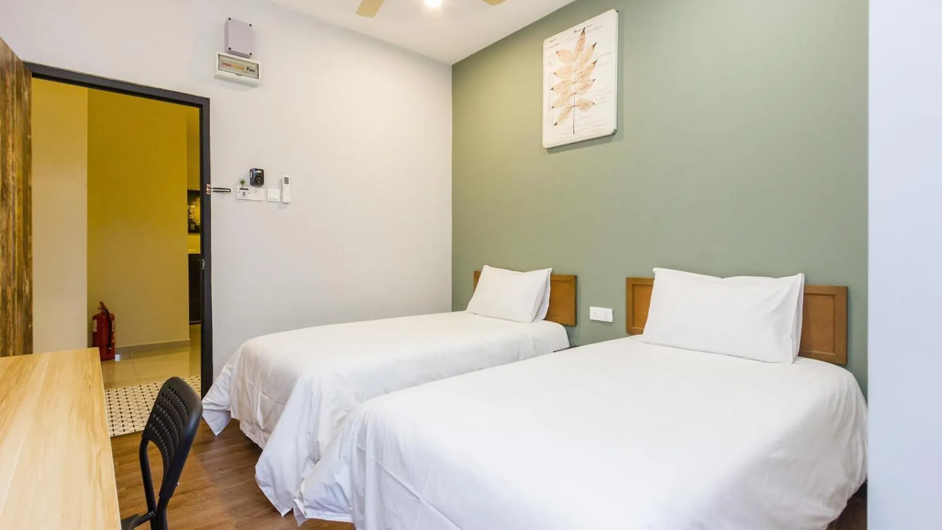 Newly 4Br Cottage House Retreats With Free Parking Butterworth Vakantiehuis
